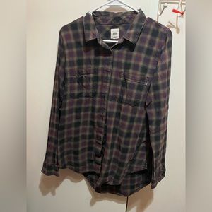 Vans, long sleeve button up shirt. 100% cotton.